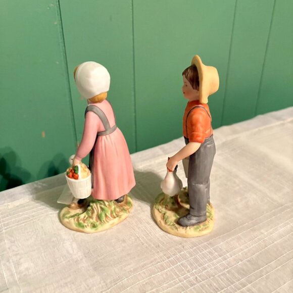 Vintage Homco Amish Farm Boy & Girl with Duck Rooster & Basket Eggs #1415 - Picture 4 of 8